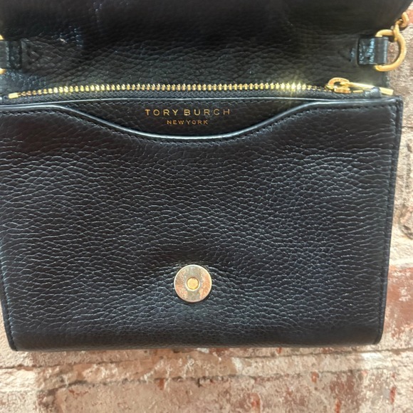 Tory Burch Britten Black Leather Wallet Crossbody Chain Bag Gold Logo - Picture 4 of 8